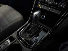 Volkswagen Touran TDI R-Line - U8971