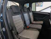 Volkswagen Touran TDI R-Line - U8971