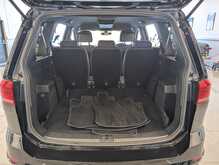 Volkswagen Touran TDI R-Line - U8971