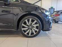 Volkswagen Touran TDI R-Line - U8971
