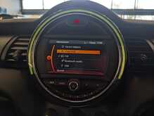 MINI Hatch Cooper - U8975