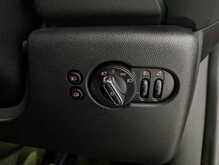 MINI Hatch Cooper - U8975