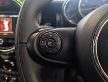 MINI Hatch Cooper - U8975