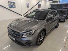 Mercedes-Benz GLA GLA180 Urban Edition - U9002