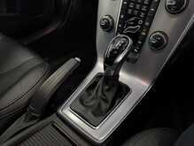 Volvo V40 T3 Inscription - U9004