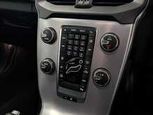 Volvo V40 T3 Inscription - U9004