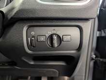 Volvo V40 T3 Inscription - U9004