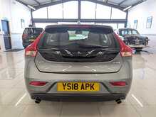 Volvo V40 T3 Inscription - U9004