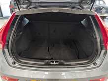 Volvo V40 T3 Inscription - U9004