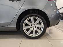 Volvo V40 T3 Inscription - U9004