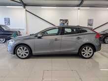 Volvo V40 T3 Inscription - U9004