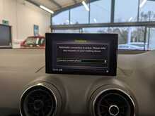 Audi Q2 TFSI CoD Black Edition - U9005