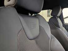 Audi Q2 TFSI CoD Black Edition - U9005