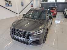 Audi Q2 TFSI CoD Black Edition - U9005