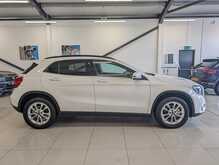 Mercedes-Benz GLA GLA200 SE - U9009