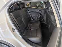 Mercedes-Benz GLA GLA200 SE - U9009