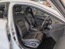 Mercedes-Benz GLA GLA200 SE - U9009