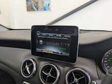 Mercedes-Benz GLA GLA200 SE - U9009