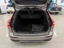 Volvo V60 T5 R-Design Pro - U9012
