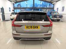 Volvo V60 T5 R-Design Pro - U9012