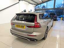 Volvo V60 T5 R-Design Pro - U9012