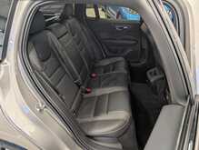 Volvo V60 T5 R-Design Pro - U9012