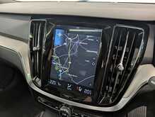 Volvo V60 T5 R-Design Pro - U9012