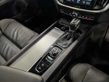 Volvo V60 T5 R-Design Pro - U9012