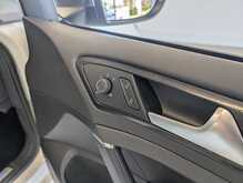 Volkswagen Golf TSI R - U9022