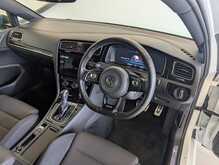 Volkswagen Golf TSI R - U9022