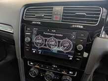 Volkswagen Golf TSI R - U9022