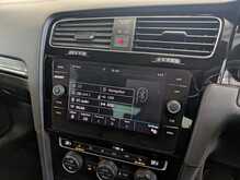 Volkswagen Golf TSI R - U9022