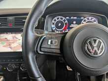 Volkswagen Golf TSI R - U9022