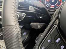 Audi A4 Avant TDI Black Edition - U9026