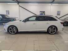Audi A4 Avant TDI Black Edition - U9026