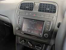 Volkswagen Polo TSI BlueMotion Tech SE - U9035