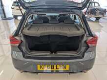 SEAT Ibiza MPI SE Technology - U9036
