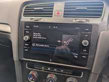 Volkswagen Golf TDI SE Nav - U9043