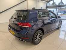 Volkswagen Golf TDI SE Nav - U9043