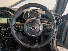 MINI Convertible Cooper - U9059