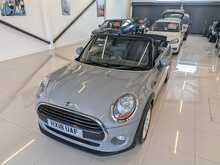 MINI Convertible Cooper - U9059