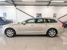 Volvo V90 D4 Momentum - U9063