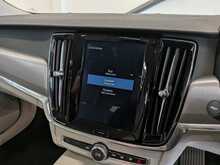 Volvo V90 D4 Momentum - U9063