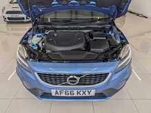 Volvo V40 D3 R-Design - U9071