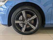 Volvo V40 D3 R-Design - U9071