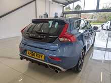 Volvo V40 D3 R-Design - U9071