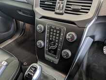 Volvo V40 D3 R-Design - U9071