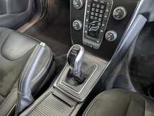 Volvo V40 D3 R-Design - U9071