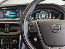 Volvo V40 D3 R-Design - U9071