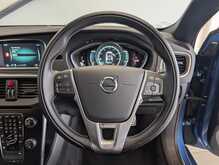 Volvo V40 D3 R-Design - U9071